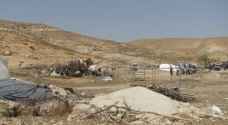 قوات الاحتلال تخطر بوقف البناء بـ13 منشأة في الأغوار الشمالية