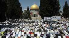 200 ألف مصل يؤدون صلاة الجمعة الثانية في رحاب الأقصى