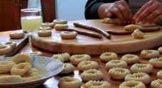 حلويات عيد الفطر .. بين التحضير في المنزل والشراء من الأسواق