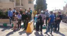 بالصور: وقفة احتجاجية لطلبة التوجيهي الدارسين بالخارج.. والتربية توضح