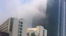 حريق في أحد الأبراج القريبة من مبنى المسافرين في مطار ابو ظبي