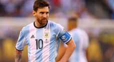 ميسي يصارع الإصابة لمواجهة الأوروغواي