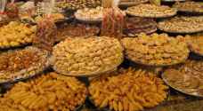 الصحة تحذر من الحلويات والأغذية الدسمة في العيد