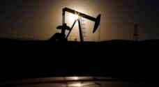 توقع استمرار تخمة النفط حتى النصف الأول من 2017