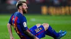 الإصابة تبعد ميسي مجددا عن برشلونة والأرجنتين