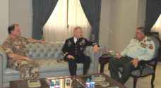 رئيس هيئة الأركان المشتركة يستقبل عدداً من الوفود العسكرية