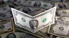 الدولار يستقر ومستوى قياسي منخفض لليوان في السوق الخارجية