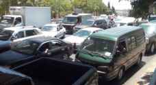 أزمة سير خانقة بشارع الاستقلال بسبب تصادم مركبتين