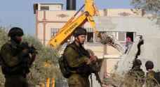 الاحتلال يخطر بهدم ٤ بنايات شمال القدس