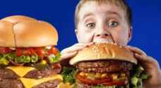 ما هو سر حب الأطفال للوجبات السريعة .. فيديو