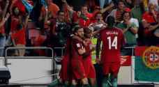 البرتغال تطير إلى كأس العالم وسويسرا إلى الملحق