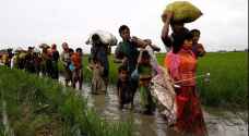 السلطات البورمية تحصد المحاصيل باراض هجرها الروهينغا