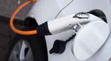 كل ما تود أن تعرفه عن شحن السيارات الكهربائية