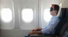 تعرف على أفضل طرق النوم على متن الطائرة
