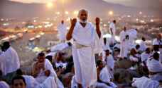 الحكومة "تستثمر" في الحج وتُلزم الراغبين بالتسجيل دفع 200 دينار