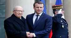 ماكرون يزور تونس لدعم العملية الديموقراطية الهشة