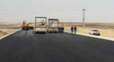 هلسة: الطريق الصحراوي بـ 3 مسارب احداها مخصص للشاحنات ..فيديو
