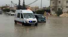 بالصور.. غرق المركبات بسبب ارتفاع منسوب مياه الأمطار في اربد