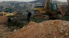 الاحتلال يجرف أراضٍ لتوسعة مستوطنة "عليه زهاف"