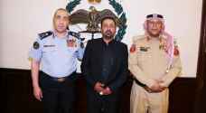 الحمود يكرم مواطنا وعددا من مرتبات الأمن العام.. صور