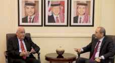 الصفدي يطلع عريقات على محادثات الملك في واشنطن