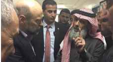 الرزاز  في زيارة مفاجئة لمستشفى الكرك- صور