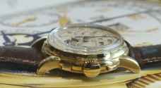 ساعة سويسرية تحقق 4 ملايين دولار بمزاد علني.. صور