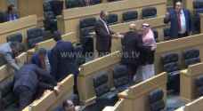 محمد دحلان يتسبب بمشادة في مجلس النواب - فيديو