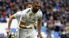 بنزيما ينقذ ريال مدريد من كمين إيبار