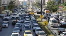 تواصل أزمات السير الخانقة في شوارع عمّان في ثاني أيام رمضان.. صور