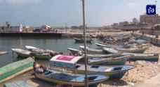 تضييق الاحتلال على الصيادين يزيد الأعباء المعيشية على أبناء غزة  - فيديو