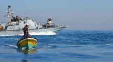 زوارق الاحتلال تستهدف الصيادين ببحر بيت لاهيا