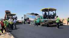 وزير الأشغال يكشف موعد افتتاح الطريق الصحراوي - فيديو