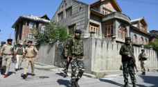 حظر التجمعات العامة وإغلاق المدارس في كشمير الهندية