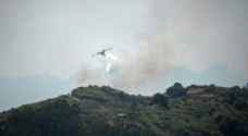 سلطات كناريا الكبرى تعلن "تباطؤ" الحريق في الجزيرة مع تراجع سرعة الرياح