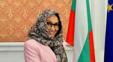 تعرف على أول سودانية تتولى منصب وزير خارجية بلادها