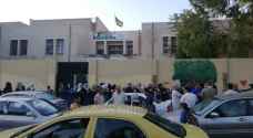 بالصور: طلبة في عمّان يعودون لبعض مدارسهم
