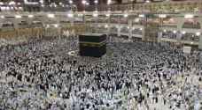 السعودية تدرس إلغاء شرط المحرم للراغبات في أداء العمرة