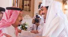 خادم الحرمين يدعو أمير قطر لحضور القمة الخليجية 40