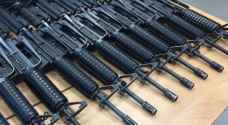 مجهولون يسرقون 31 بندقية  نوع M16 من معسكر  للاحتلال