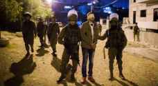 الاحتلال يشن حملة مداهمات واعتقالات بالضفة والقدس  