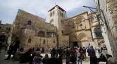 مستوطن مسلح بسكين يقتحم كنيسة القيامة في القدس ويثير الفزع