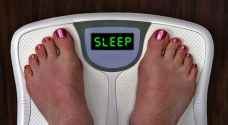 اخصائية : للنوم علاقة كبيرة بزيادة الوزن  - فيديو