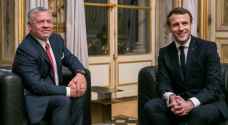 الملك والرئيس الفرنسي يبحثان العلاقات الثنائية والمستجدات إقليميا ودوليا