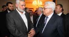 حماس تؤكد لمحمود عباس أنها خلف مواقفه الثابتة.. وعباس يثمن