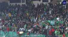 الجماهير الأردنية خلال مباراة الوحدات والارثوذكسي: "لن ننسى القدس عربية" (فيديو)