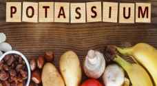 اخصائية: يرتبط البوتاسيوم ارتباطاً وثيقًا بأمراض القلب - فيديو