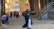 فيديو.. كشف حقيقة هروب شخص ادعى أنه "امام مسجد" من الشرطة أثناء محاولة صلاة العيد في مصر
