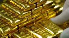الذهب يستقر قرب ذروة 9 سنوات