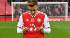 مشكلة جديدة بين ارسنال وأوزيل